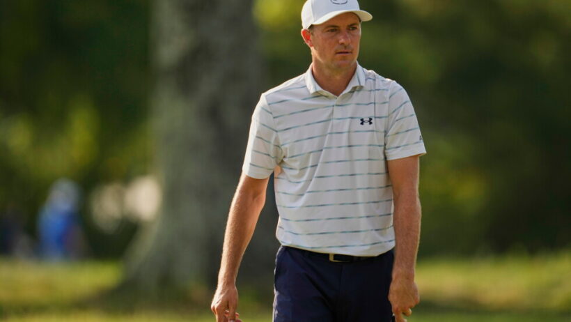 Jordan Spieth shoots 65 to share lead in PGA Tour playoff opener