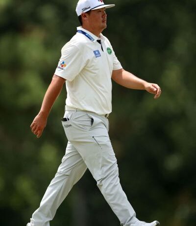 Sungjae Im challenges for victory in the second round of the BMW Championship playoffs. Photo by AFP Yonhap News