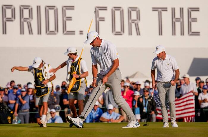 Internationals finish strong to lead Presidents Cup. Now they have to find a way to close it out