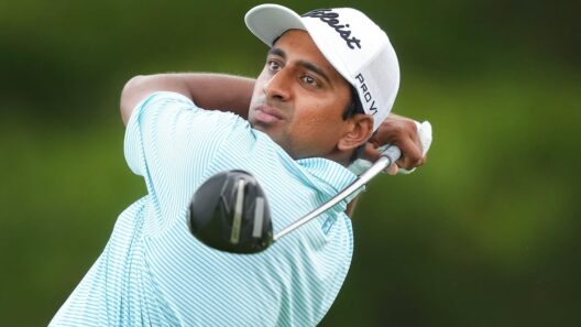 Canadian golfers continue to battle it out in the FedEx Cup Fall