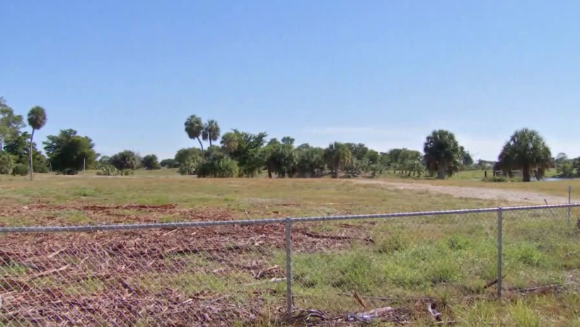 Cape Coral residents demand say in old golf course redevelopment plan | Lee County