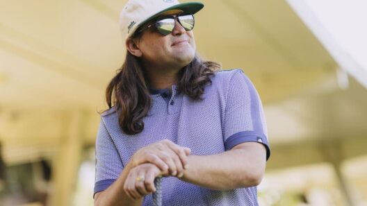 Brokers are buying up precious tee times at L.A. city golf courses. Golfers are desperate and outraged