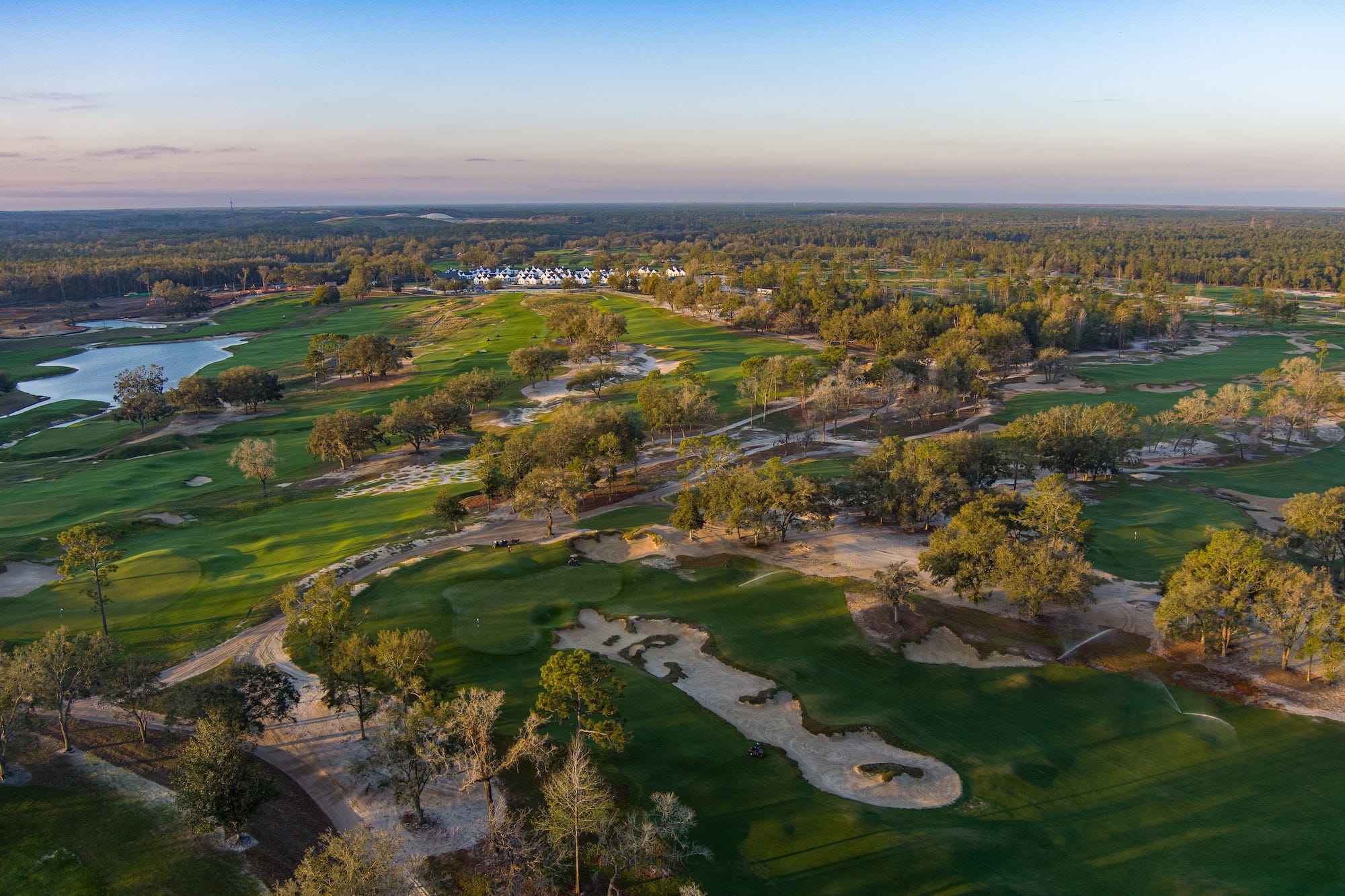 Cozy home near two golf courses with scenic surroundings Cozy home near two golf courses with scenic surroundings