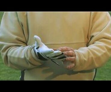 Golf Equipment : How to Fit a Golf Glove