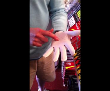 Make sure you buy the right size golf glove