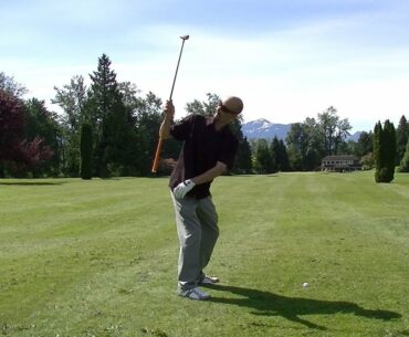 Ask a Golf Pro - How Can I Hit the Fairway Woods More Consistently?