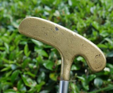 1945-1951 Bullseye Putter - The Vintage Golfer