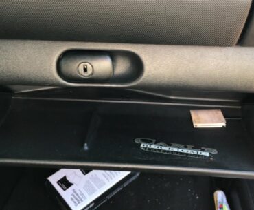 Volkswagen Mk3 Glove Box Removal and Latch Replacement Golf GTI Jetta Cabrio