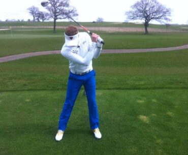 Keeping Your Head Down In the Golf Swing