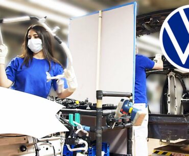 Volkswagen restarts Golf production with maximum protection