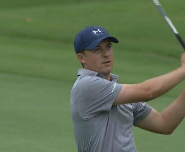 Jordan Spieth loves talking to his golf ball
