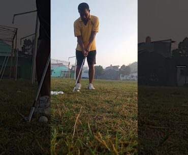 Belajar chiping pake sand wedge ...sam snead