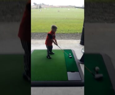 3 year old kyrin hitting some  3 woods