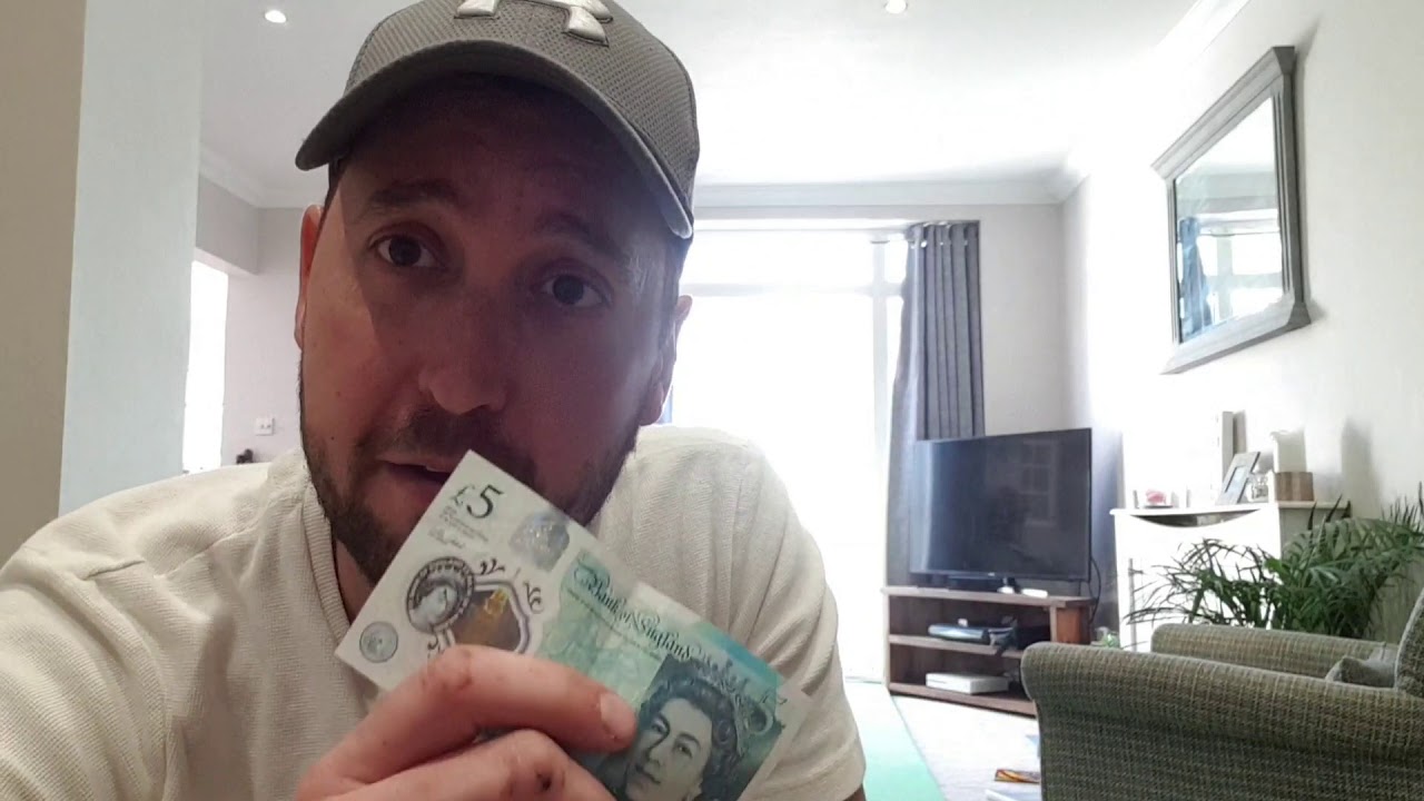 Putting – land on the paper challenge Putting - land on the paper challenge