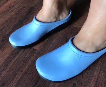 Review Sloggers Women's  Premium Garden Clog,  Kiwi Green, Size 9, Style 260KW09