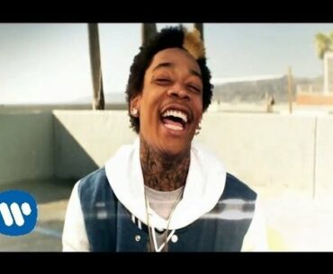 Wiz Khalifa - Roll Up [Official Music Video]