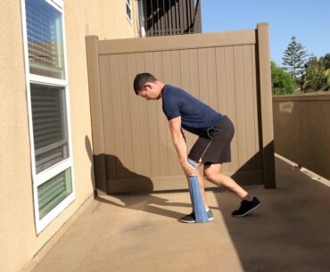 Split Stance Towel Isometric