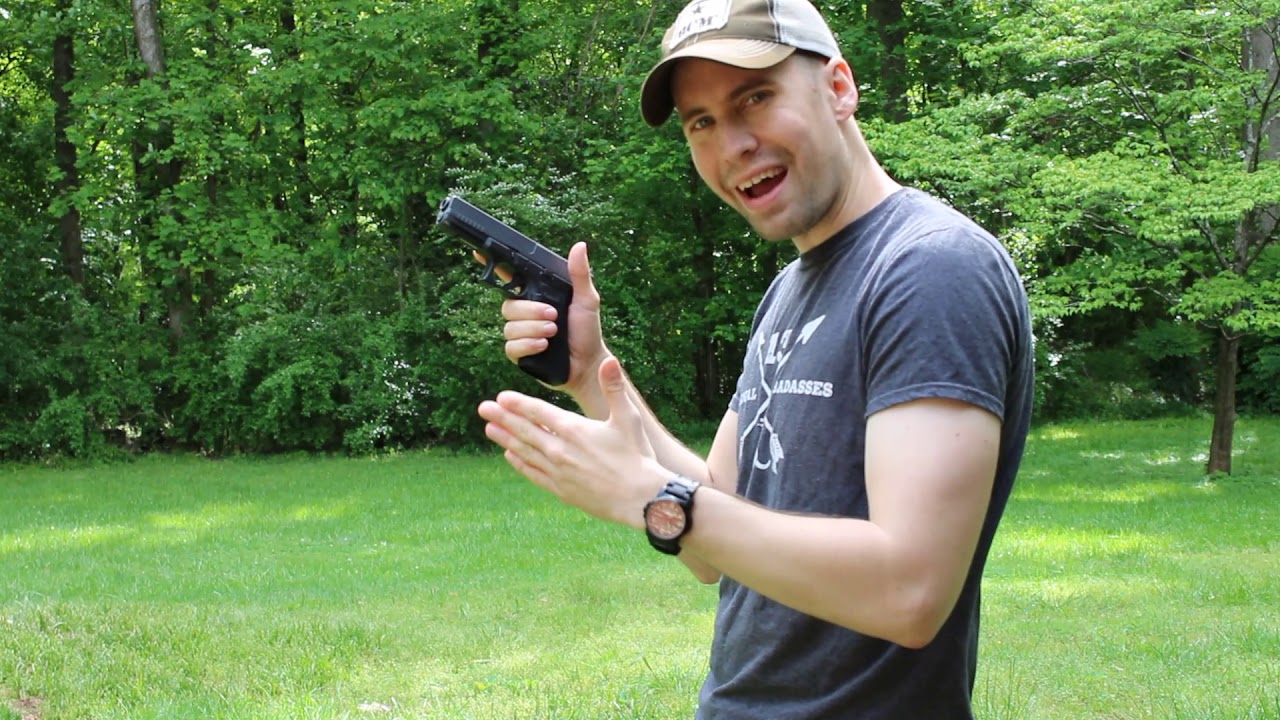 How to properly grip your pistol! Learn how to control recoil How to properly grip your pistol! Learn how to control recoil