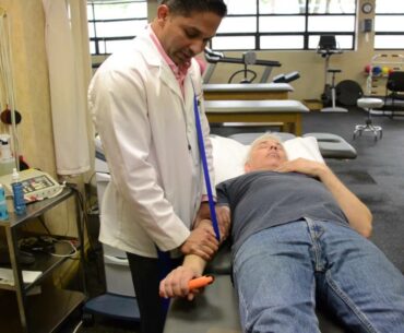 Mulligan MWM for Tennis Elbow - Dominic's Testimony - Enhanced PT