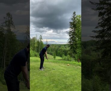 240m 4 iron, 10sek airtime, 5m to the pin