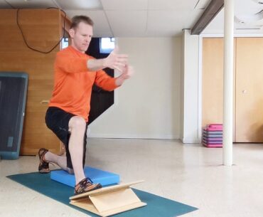 Split stance pull with DF