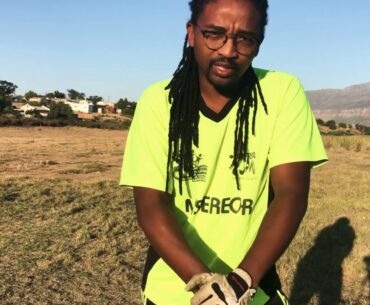 Hold vs Grip the golfclub