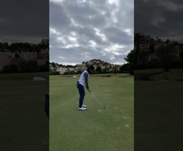 La Manga South Hole 4: wedge shot