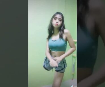 Amputee Stylish Girl Dancing Like a Doll | One legged Woman Dancing like a Doll in a Rhythm |