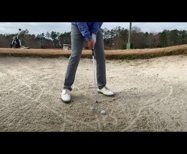 SkyLob Wedge demonstration bunker shot with a square face.
