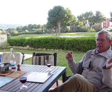 Michael Clough at 73 Years Of Age - Demonstrating The Easiest Swing