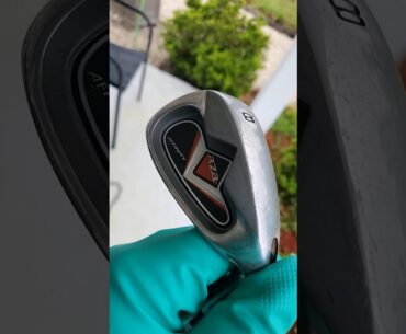 Cleaning golf club irons
