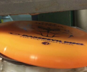 Stamping the Beaver - disc golf putter