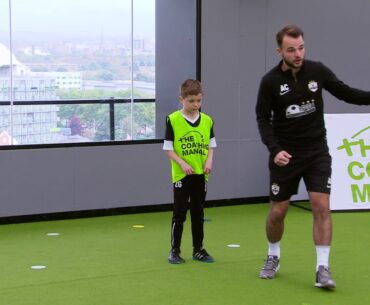 1 to 1 Football Practice: Ball Control, Passing and Movement