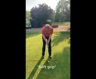 Two Minute Top Tip - putting with a still head