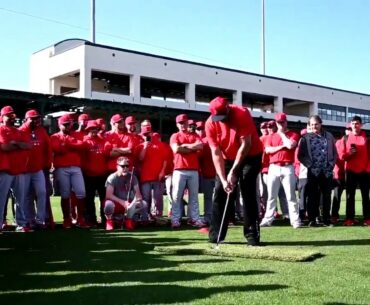 Charles Barkley works on his golf swing with the Los Angeles Angels