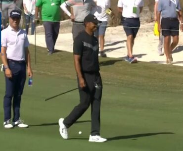 Tiger Woods outdrives Justin Thomas at Hero World Challenge 2019