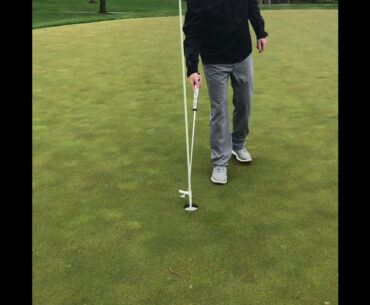 Lora Bay Putting Device