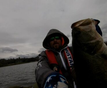 CALIFORNIA Pond Fishing 2 fish 14lb's Gun Shots / Shooting & I Lost a DD Double Digit! Trophy BASS !