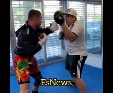 Canelo doing mitts like Floyd Mayweather - esnews boxing