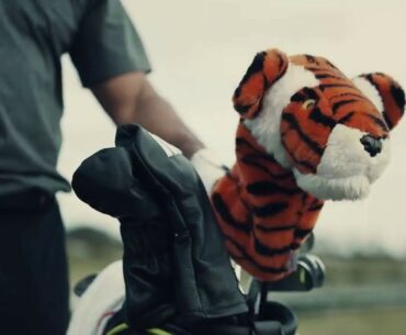 Tiger Woods Signs for TaylorMade Golf - Plays TaylorMade M1 & M2