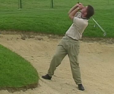 Phil Mickelson's reverse flop shot in 1995