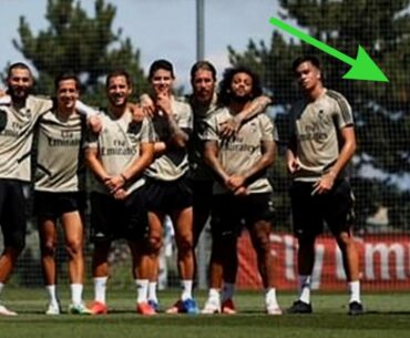 Gareth Bale DOES Golfer SWING Pose in Madrid Team photo