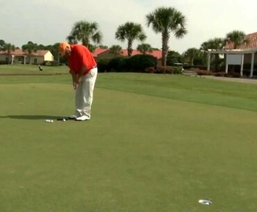 Orion Golf's Black Swan Putter on the Green with Rukket