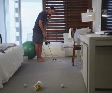 Is Mike Weir really changing his putter?