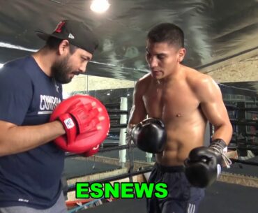 Danny Trejo Machete VERY Impressed After Watching Vergil Ortiz Do Mitts With Hector Beltran  EsNews