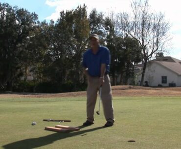 Golf Instruction - Get hands correct for putting
