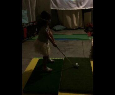 US Kids Hybrid 42", Alyssa's first swing