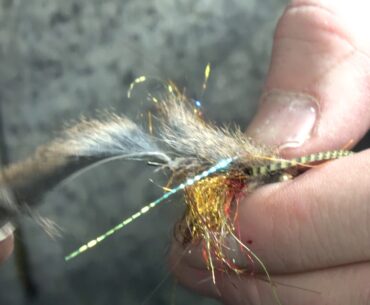 How to Make the Twisted Hitch for Rabbit Strip Flies - OPST