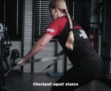 Exercise 50: upper body cookbar2 chest pull squat stance | Keiser Europe