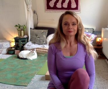 Yin Yoga for happy Hips
